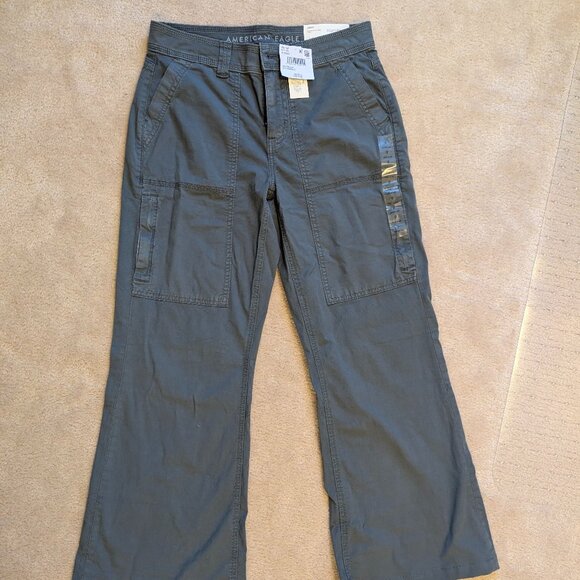 AE Low Rise Baggy Flare pant - BNWT Size 0 Regular - Picture 1 of 3